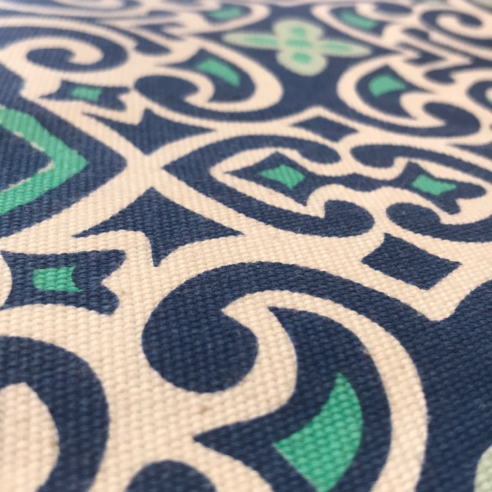 Meet your Posher, Ella